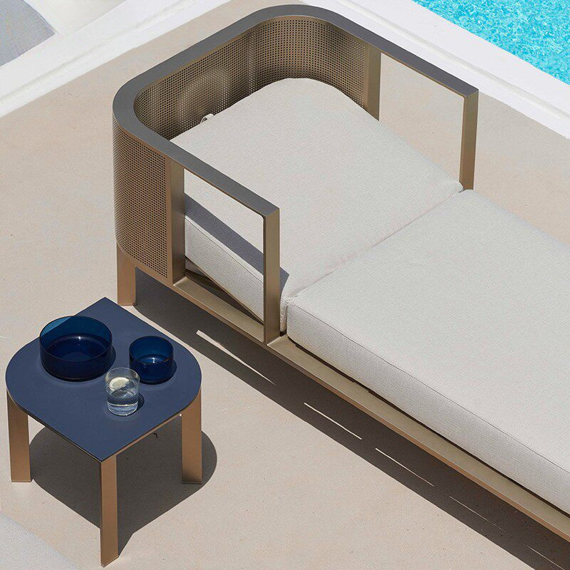 Chaises d'extérieur pour hôtel - Outdoor Lighting Around Pool avis et prix